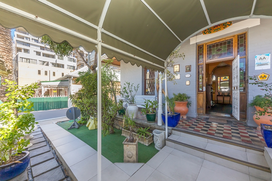 24 Bedroom Property for Sale in Sea Point Western Cape